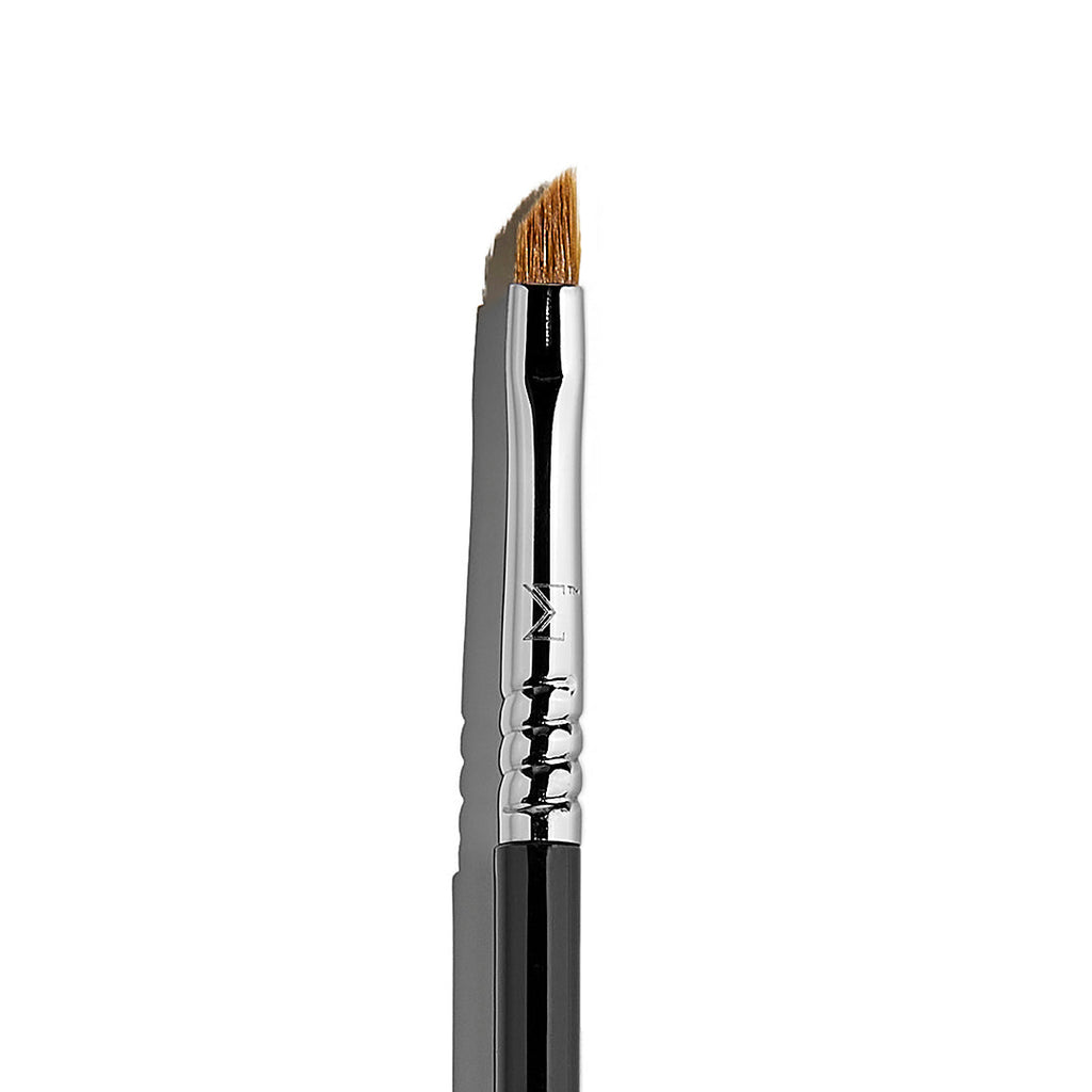 Sigma E06 Winged Liner™ Brush