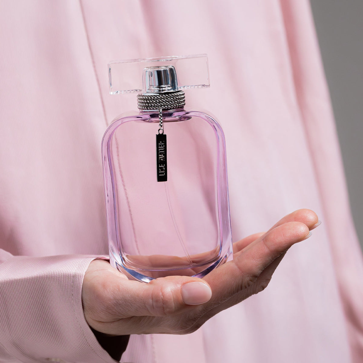 Lise Watier Desirable Eau de Toilette Spray - 50mL