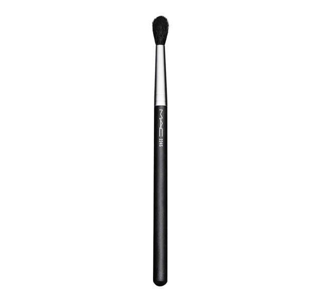 MAC 224S Synthetic Tapered Blending Brush