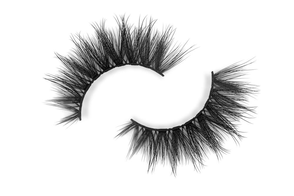 Flutter Lashes Double Lift Royalty Lashes