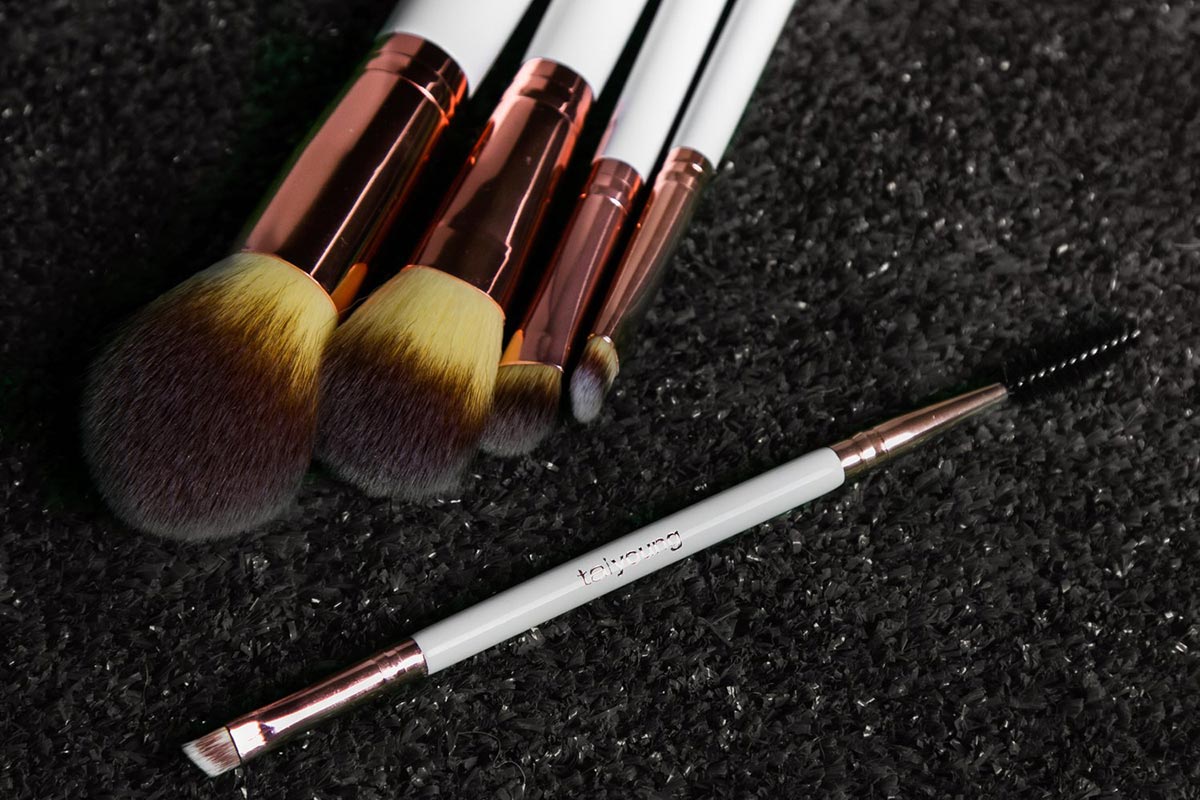 Tai Young 5 Steps To Flawless Vegan Brush Set