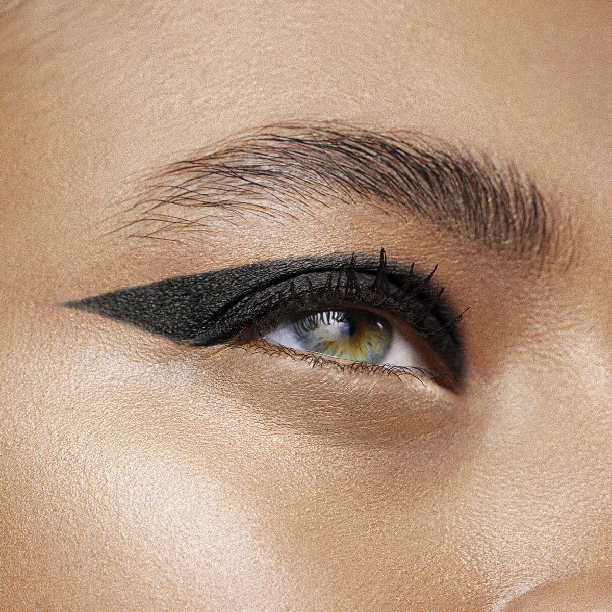 Make Up For Ever Aqua Resist Smoky Shadow
