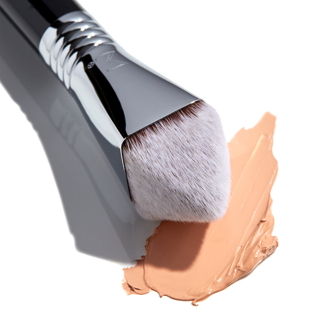 Sigma 4DHD™ Kabuki Brush