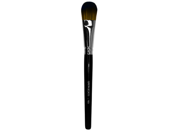 Cinema Secrets F93- Flat Filbert Foundation Brush
