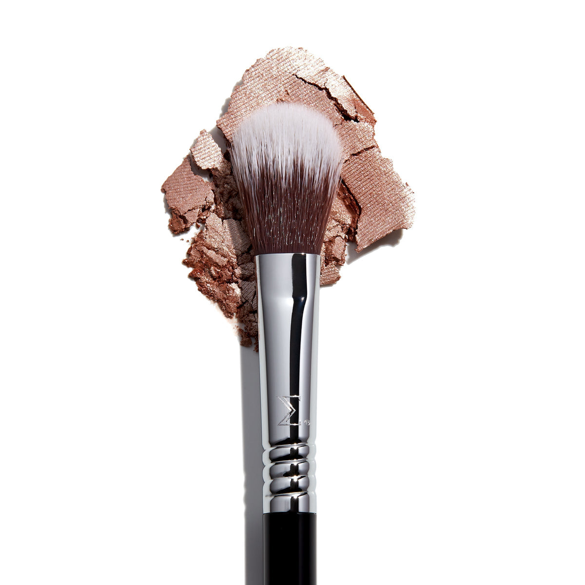 Sigma F03 High Cheekbone Highlighter™ Brush