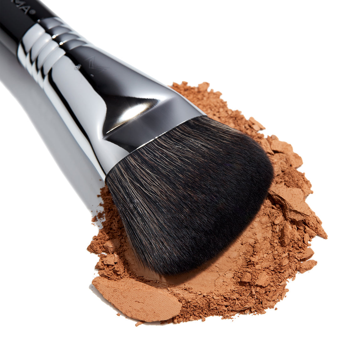 Sigma F23 Soft Angled Contour™ Brush