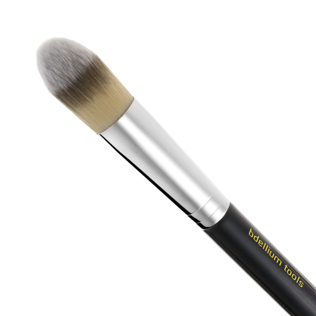 Bdellium Maestro 949 Pointed Foundation Brush