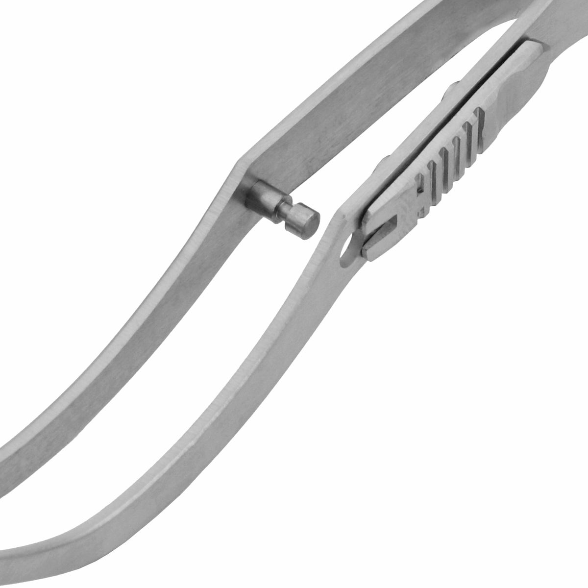 Bdellium SFX Ergonomic Tweezer with Lock