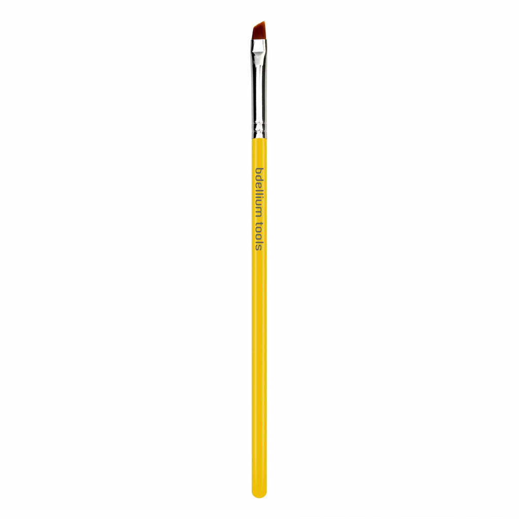 Bdellium Yellow 762 Studio Small Angle Brush