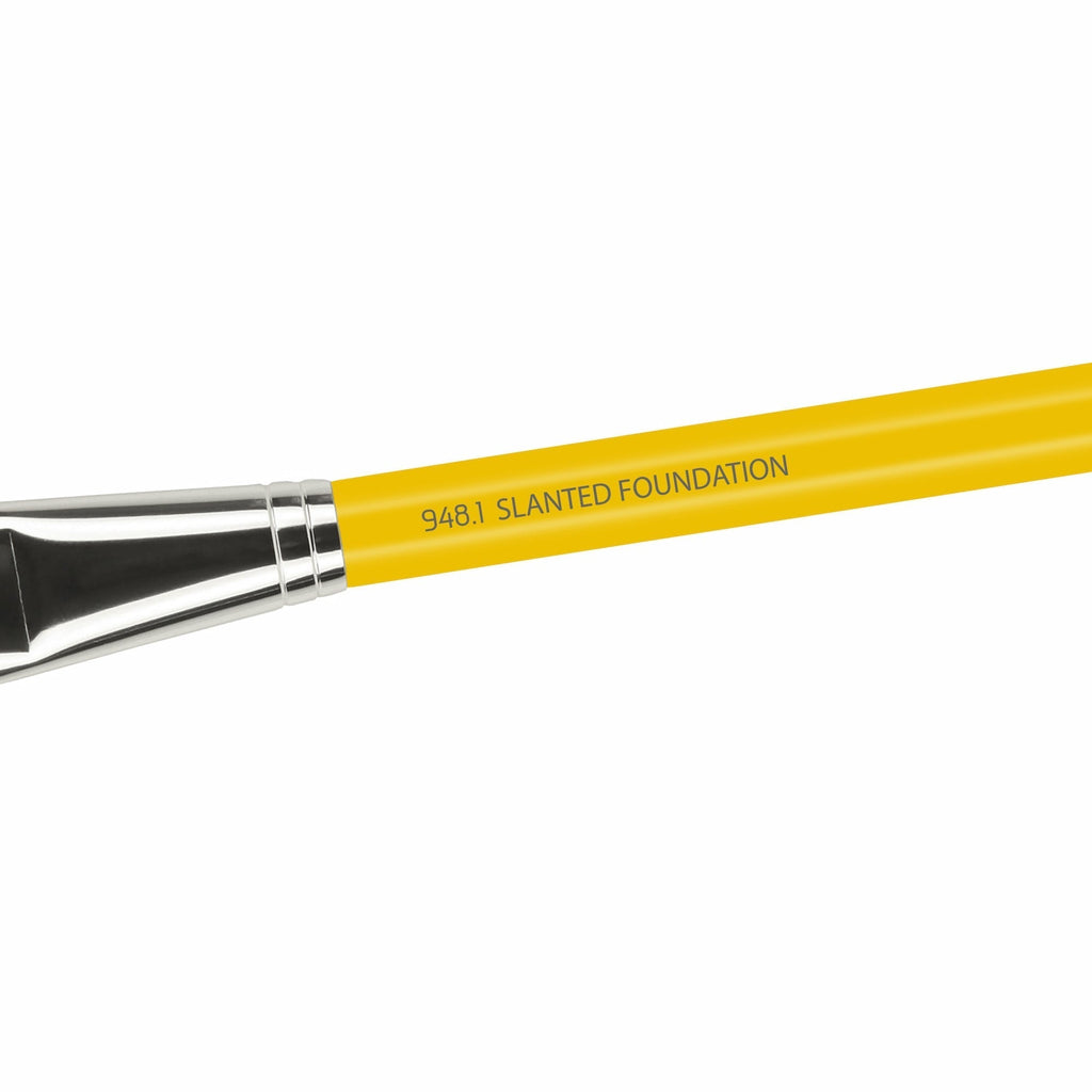 Bdellium Yellow 948.1 Studio Slanted Foundation Brush