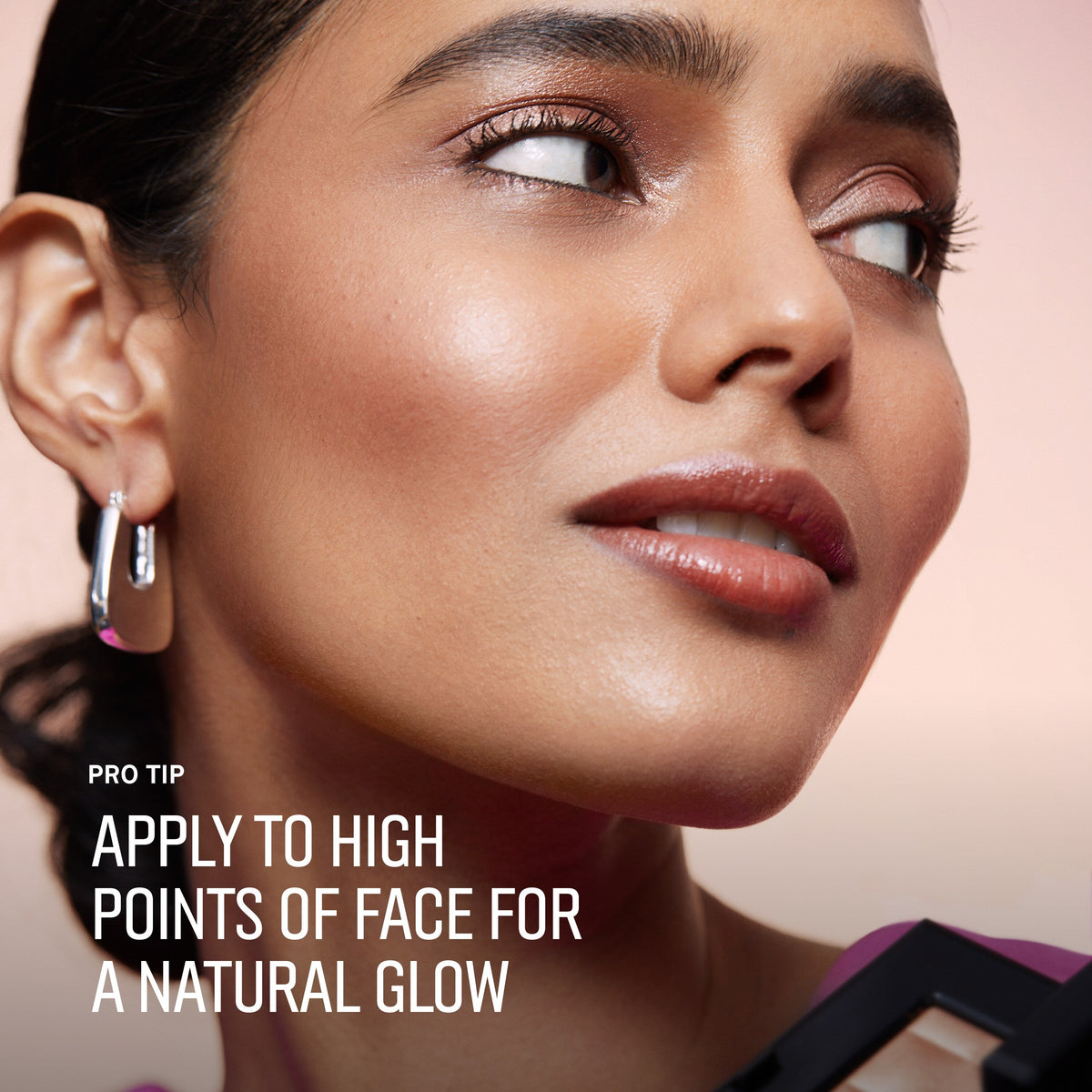 Bobbi Brown Highlighting Powder