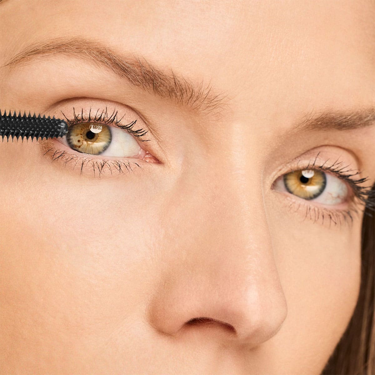 Lise Watier 24 Hrs Glam Mascara
