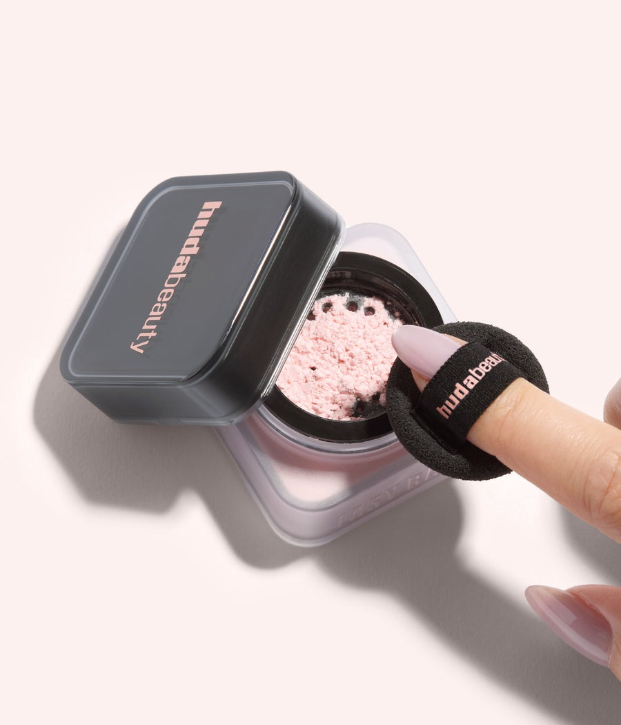 Huda Beauty Mini UBE Birthday Cake Baby Bake Loose Baking & Setting Powder