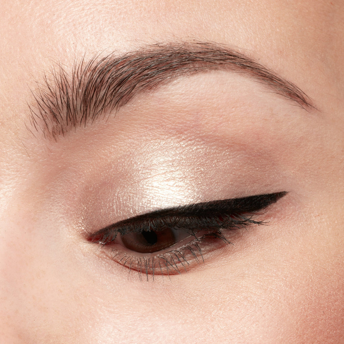 Stila Shimmer & Glow Liquid Eye Shadow