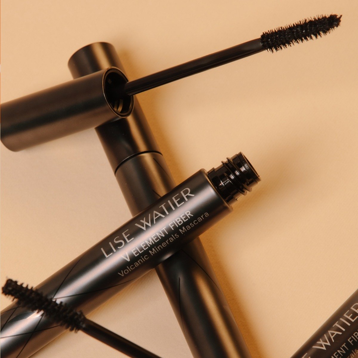 Lise Watier V ELEMENT FIBER Volcanic Minerals Mascara